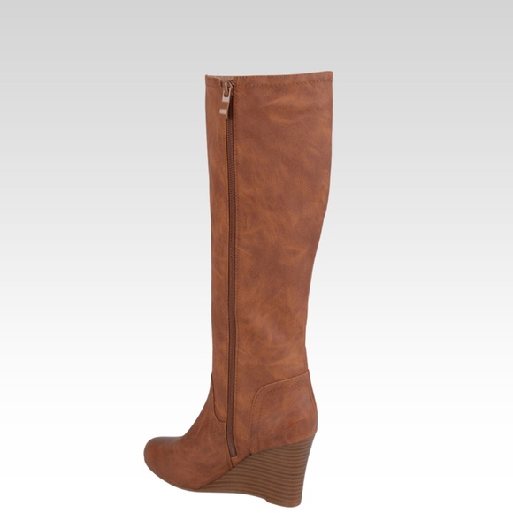 Journee Collection Langley Knee High Boots Color Chestnut
Size 8.5 - Picture 4 of 8